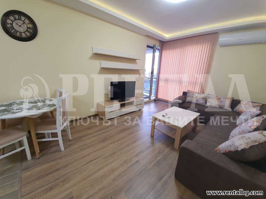 Дава се под наем Тристаен апартамент в Пловдив, Център - 120 кв.м за 663 € - Снимка #3