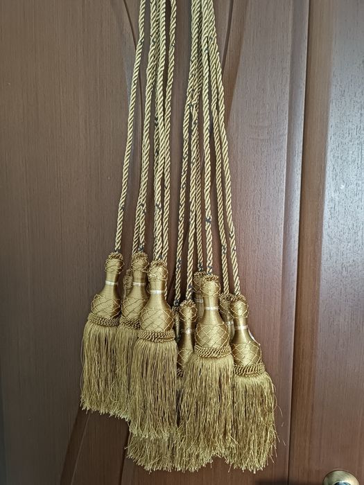 Держатели для штор