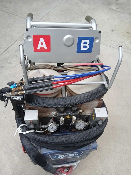 Машина за полиуретанова пяна