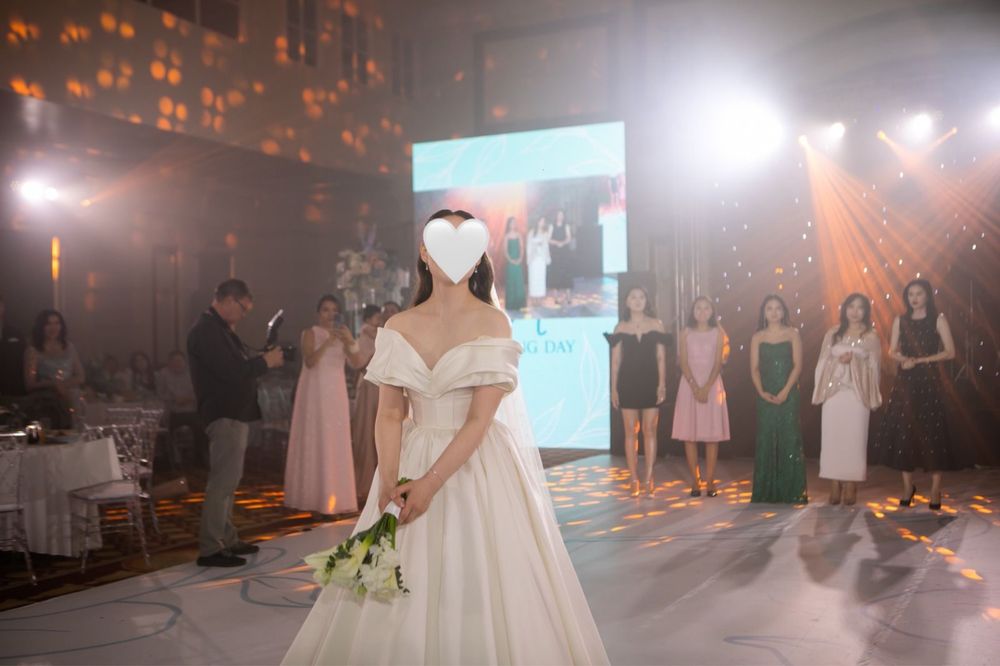 Продаю Очень красивое свадебное платье