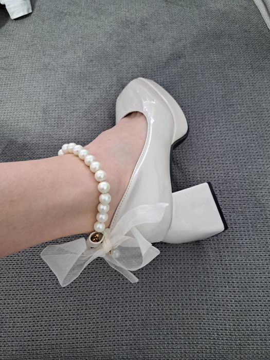 Нови кукленси обувки