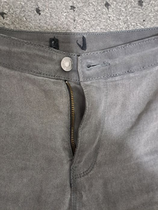 Blugi skinny cu talie înaltă