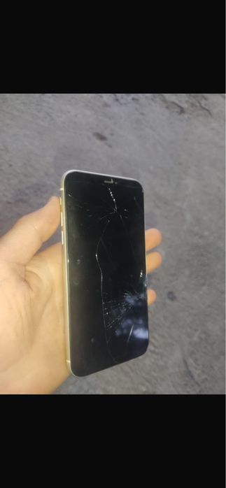 Айфон 11 буу срочно