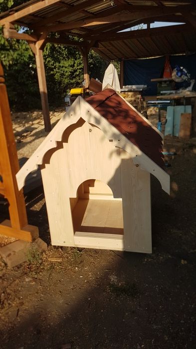 vand cusca caine. mica, mare.