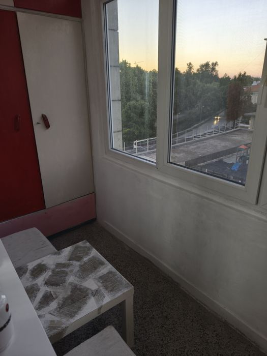 Дава се под наем Едностаен апартамент в Плевен, Идеален център - 48 кв.м за 180 € - Снимка #2