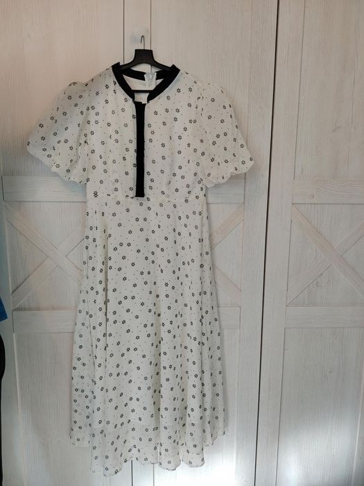 Продам платья б/у