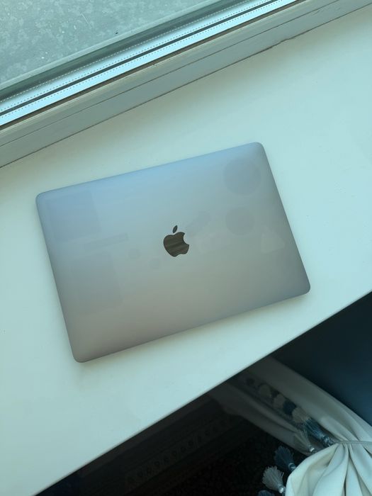 MacBook Air 13”