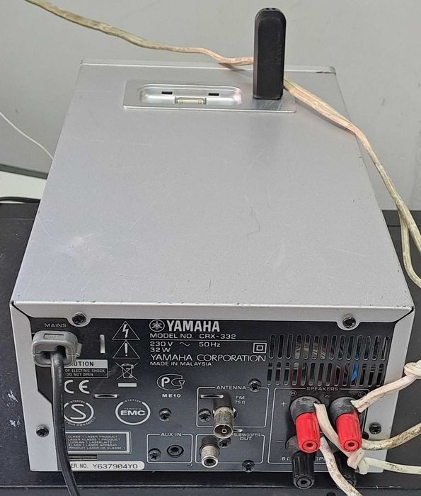 Amplificator Yamaha CRX-332 CD Receiver USB Dock iPod Sub Out Argintiu