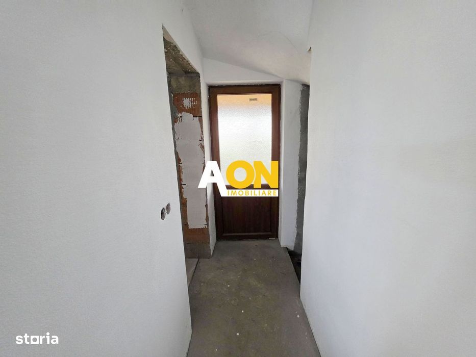 Casa semifinisata, 5 camere, 571 mp teren, Micesti