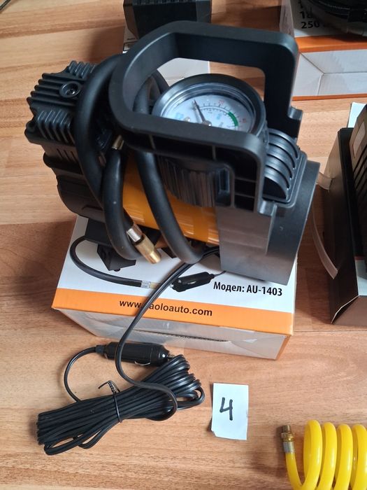 Компресори за гуми 12V