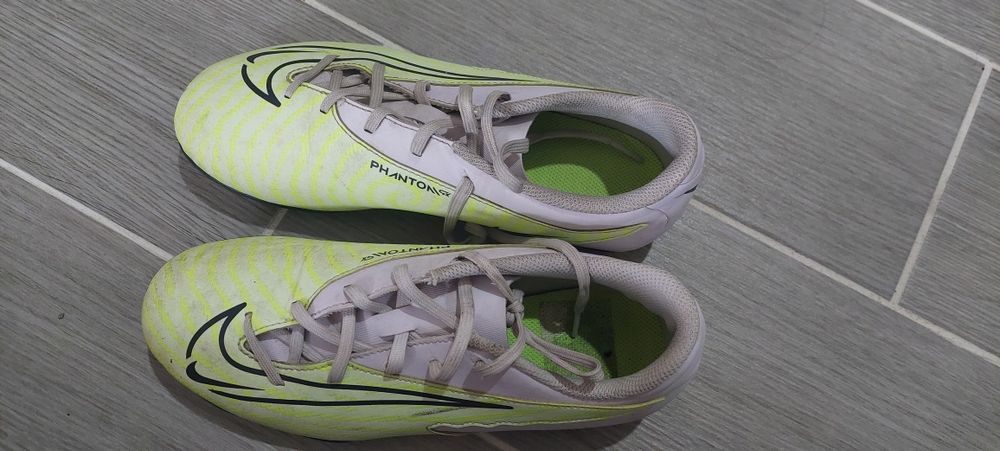 Футболни обувки, бутонки nike phantom