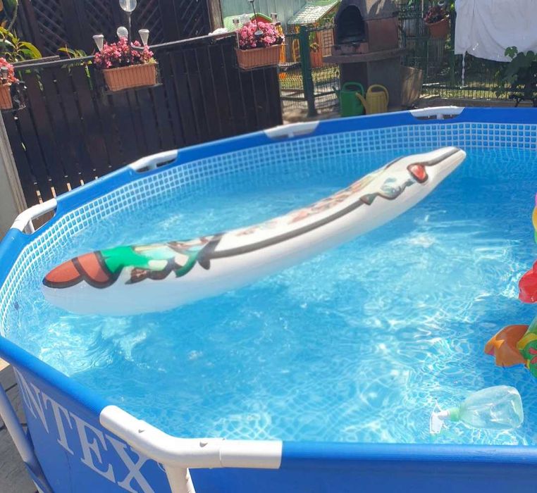 Piscina cu cadru metalic Intex supraterana rotunda