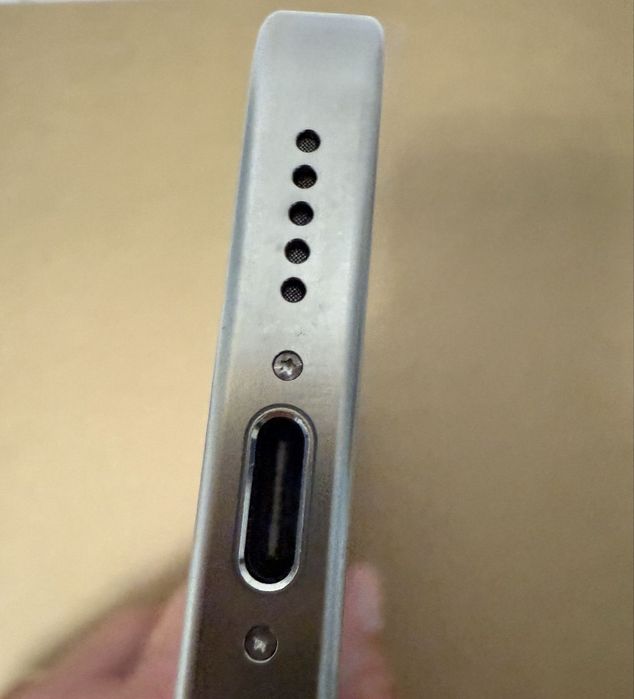 Vand Iphone 15 Pro