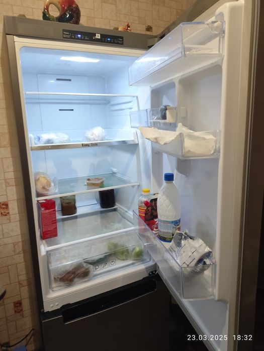 Продаю холодильник