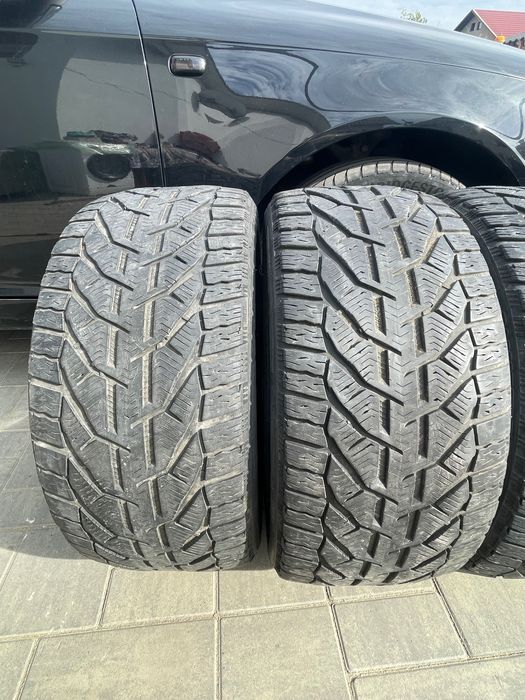 Vând 4 anvelope de iarnă Taurus – 245/40 R18