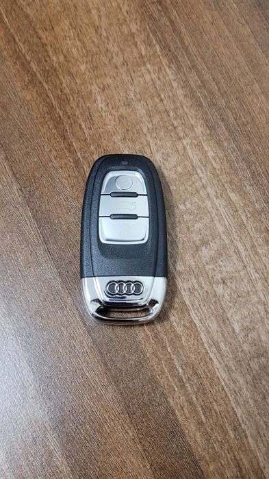 Carcasa cheie Audi cu 3 butoane pentru modele incepand cu 2007