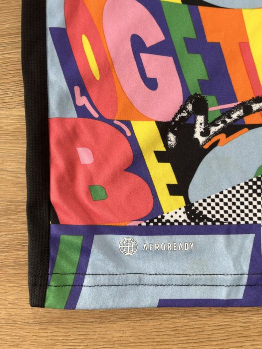 Adidas мъжка тениска размер S-M