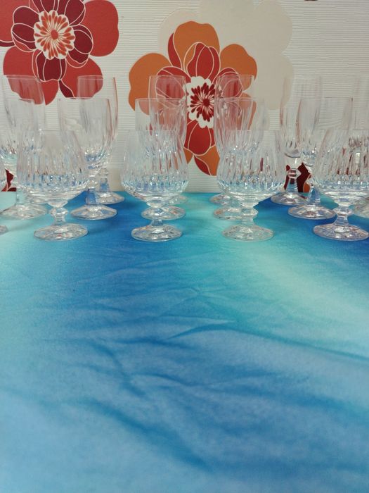 Нови кристали чаши