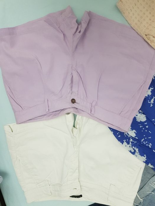 Pantaloni scurti/ fusta blugi