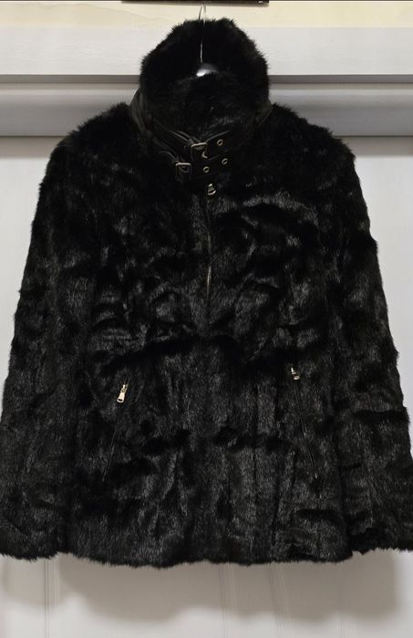 Ново. Дамско пухено палто.  ZARA WOMAN.  

 Висока яка