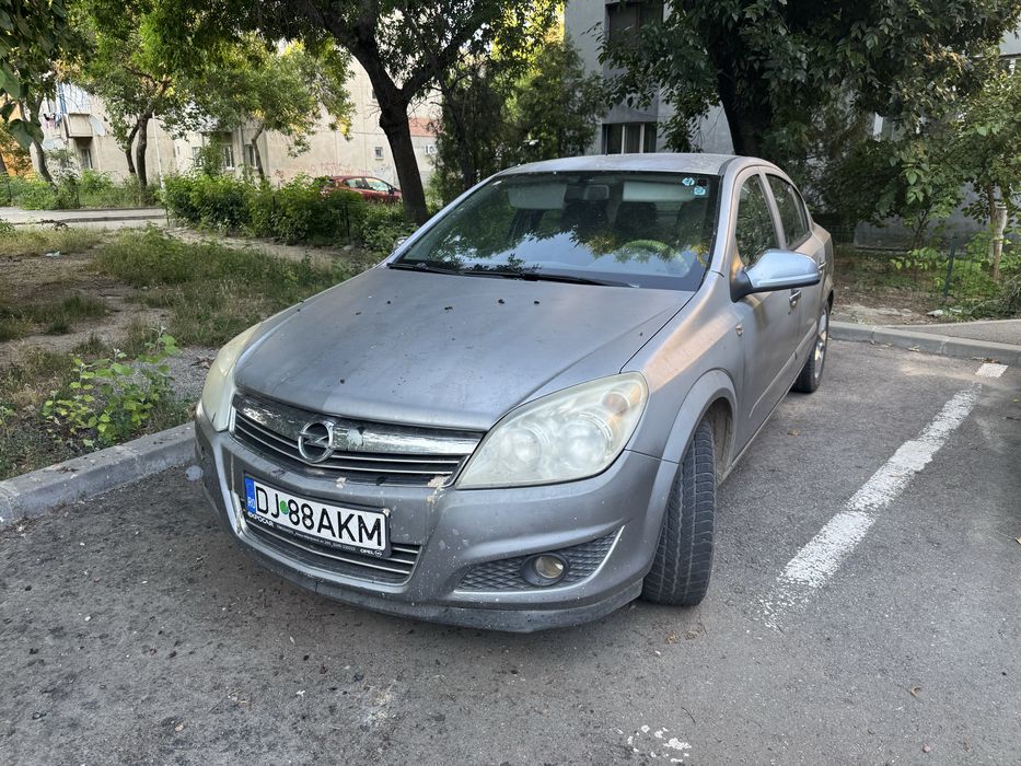 Vand opel astra H Berlina