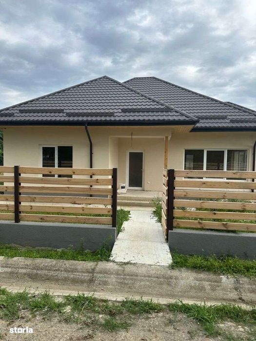 Brebu - casa(vilă) - 150000 Euro(800 Euro/mp)