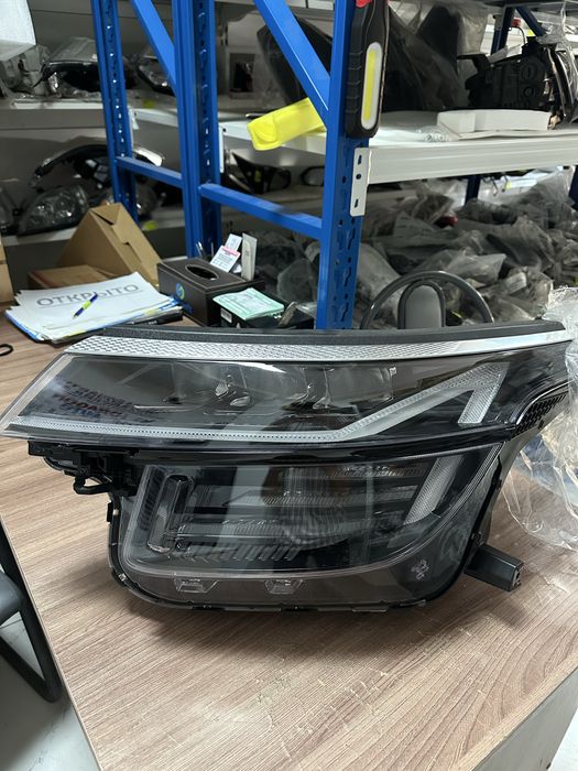 Kia Seltos переднее фары