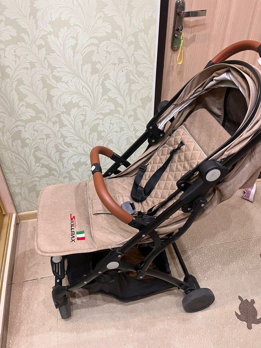 Срочно продам коляску