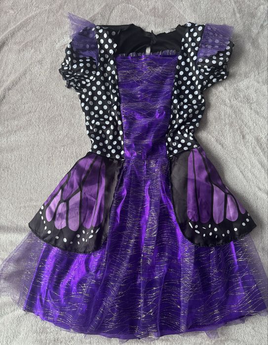 Карнавална рокля