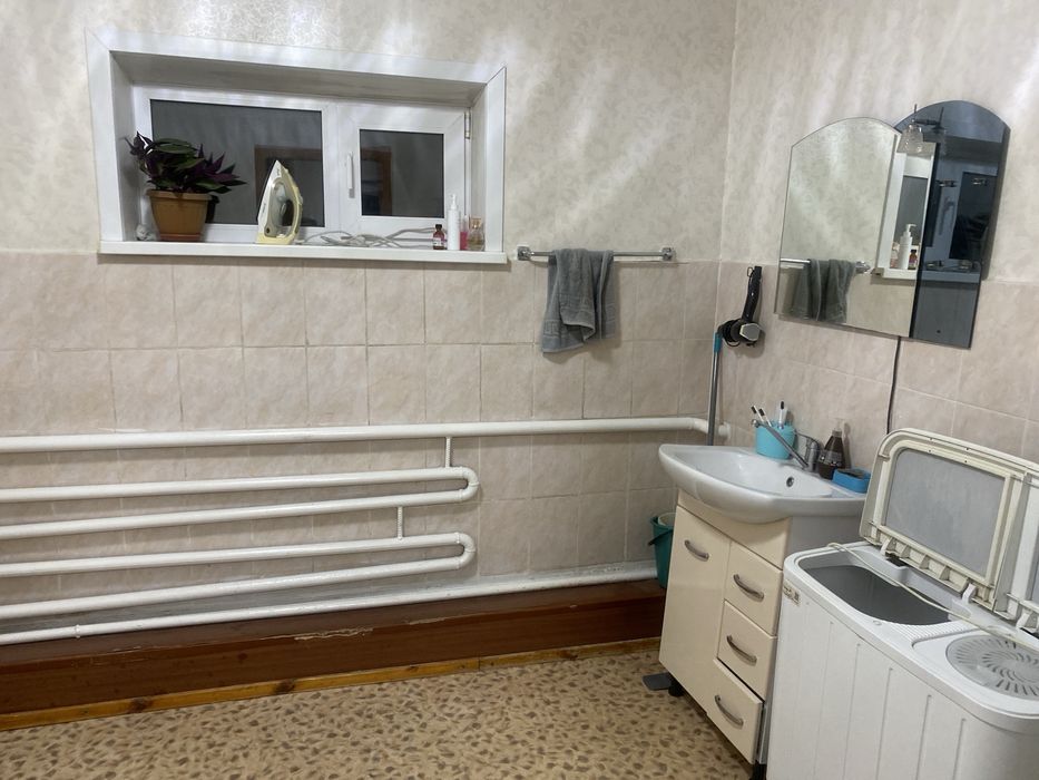 Продам дом! В стоимость включено авто 099ка!