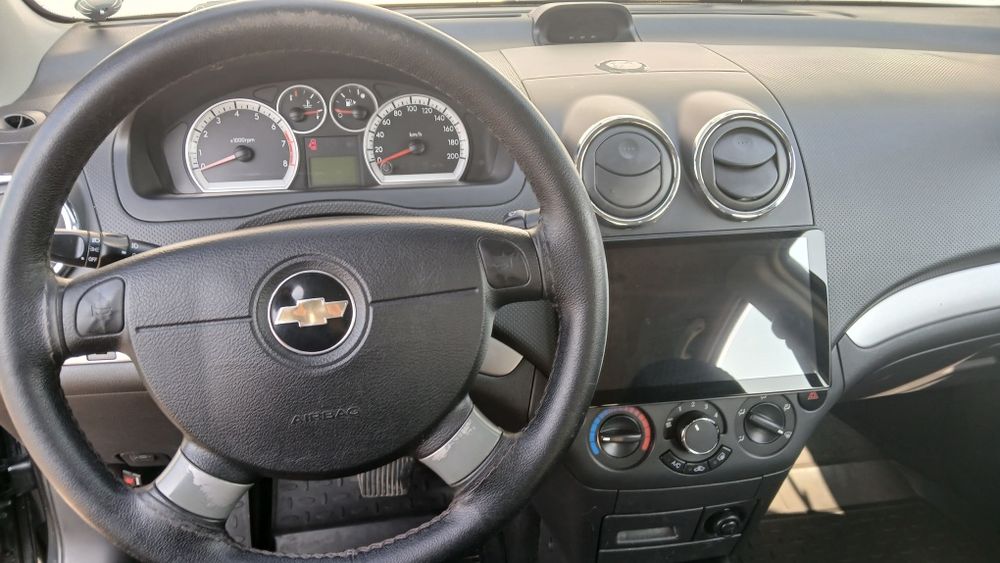 Продаётся или аренда.