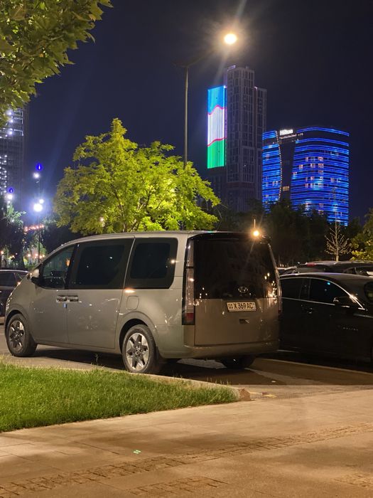 Hyundai Staria 2022-23