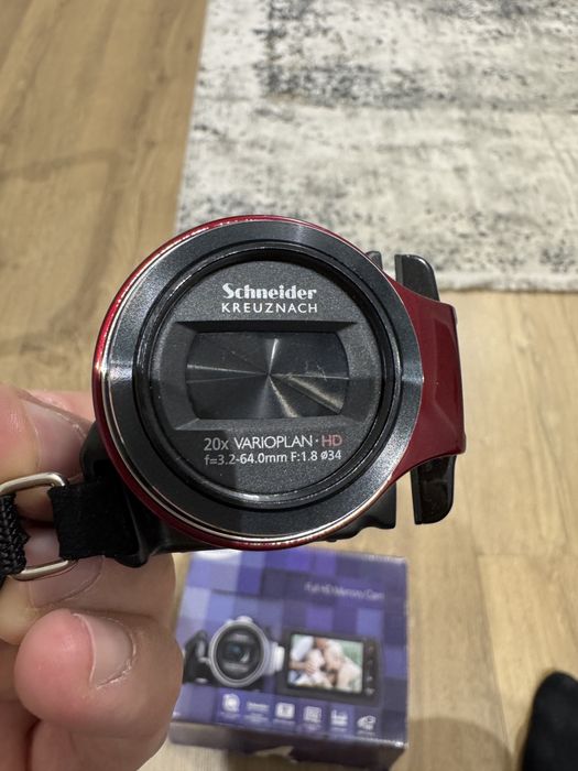 Видеокамера Samsung Full HD Memory Cam