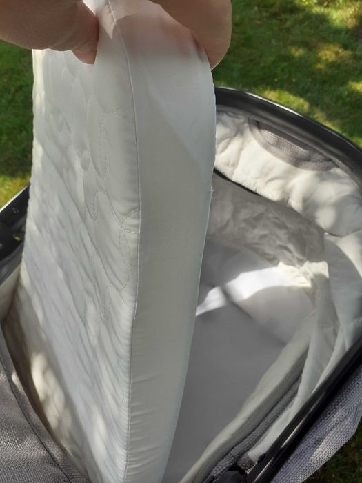 Количка MON немска