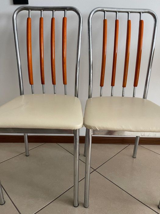 Продам стулья в хорошем состояние