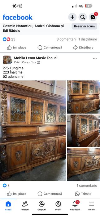 Vitrina din lemn masiv