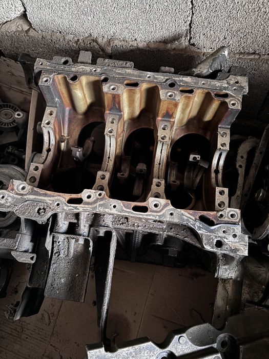 Матор Mitsubishi аутлендер