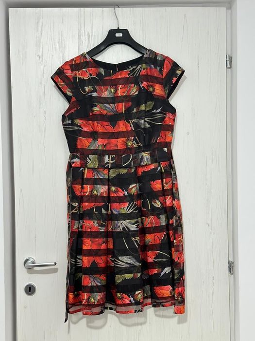 Rochie elegantă de ocazie 42-44/L