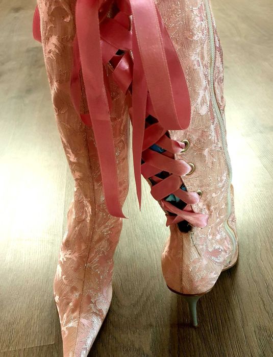 Дамски ботуши нови и малко използвани