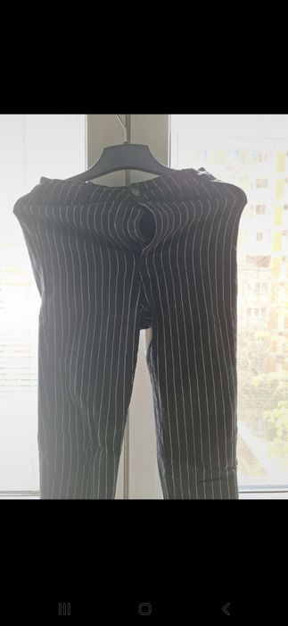 Blugi cropp elastici