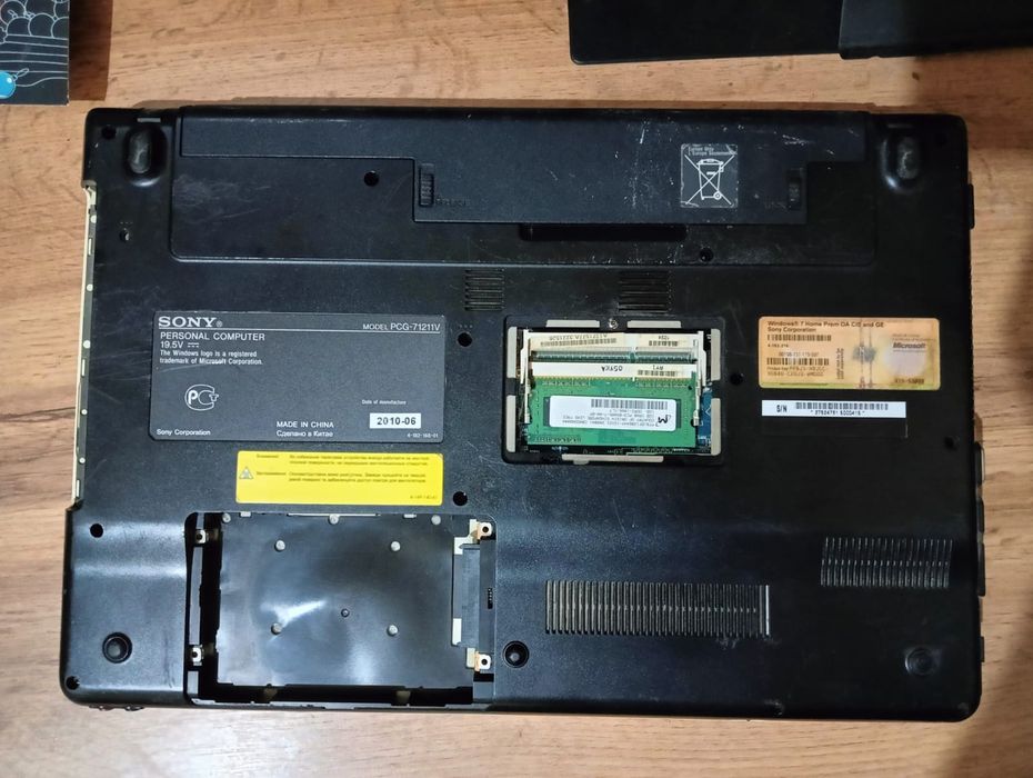 Продам ноутбук SONY VAIO PCG-71211V