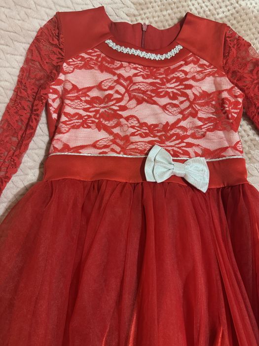 Коледна рокля за момиче - 128 - 134 - като нова