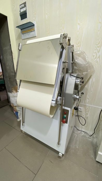 Продам тестораскатку новая