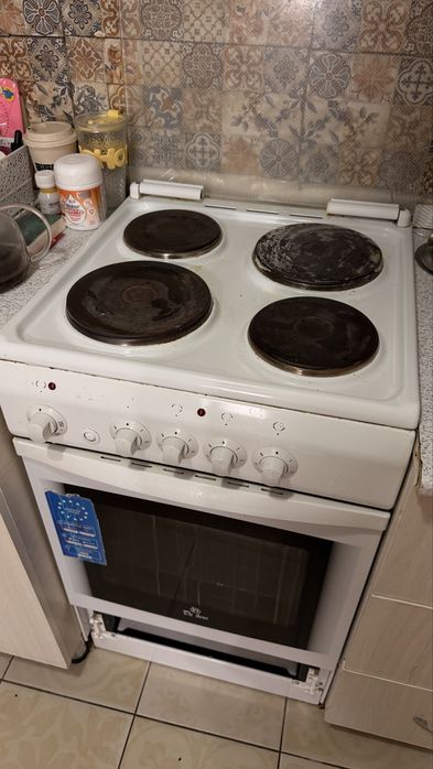 Продается плита электрическая