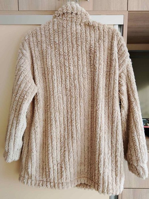 Дамско бежово палто