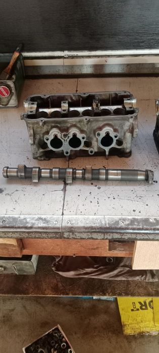 Продам головки на Ауди С4 2.8