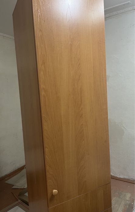 Отдам бесплатно шкаф