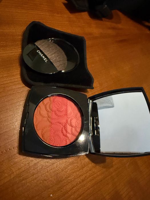 Chanel Camelia Futura Powder Blush Trio