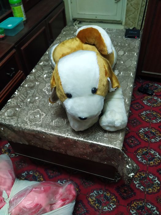 Детская игрушка - плюшевая собака