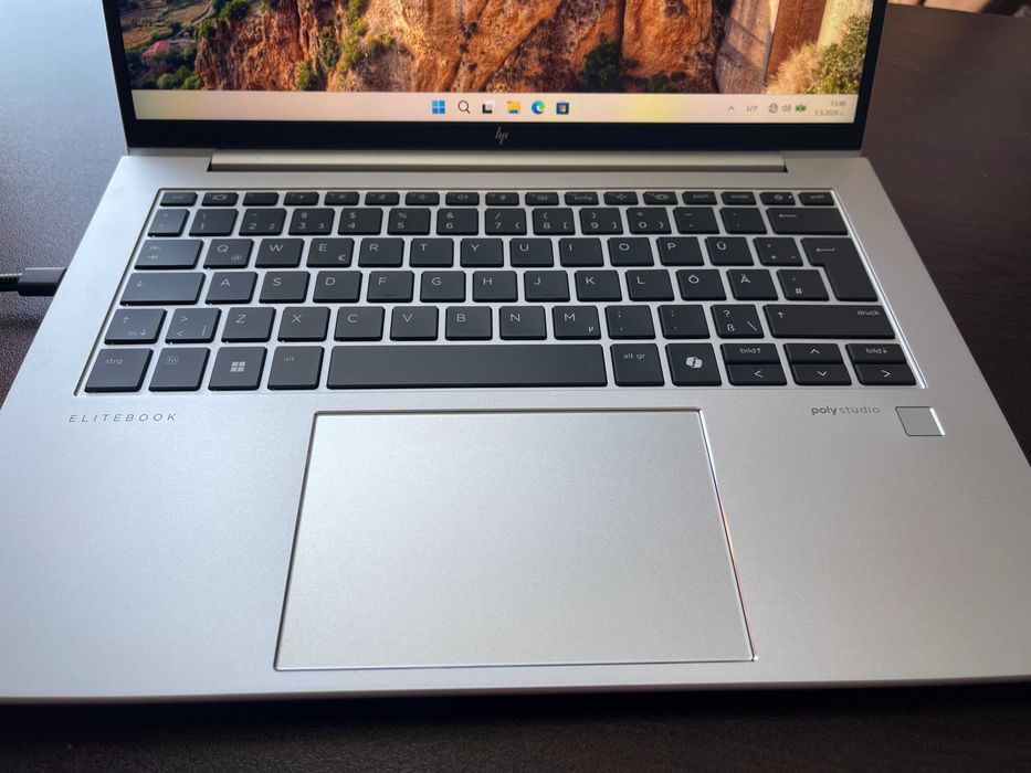 HP EliteBook 845 G11 14" (Ryzen 7 8840HS / 32GB DDR5 / 1TB SSD / 4G LTE eSIM) – ЧИСТО НОВ, 0% износване!
